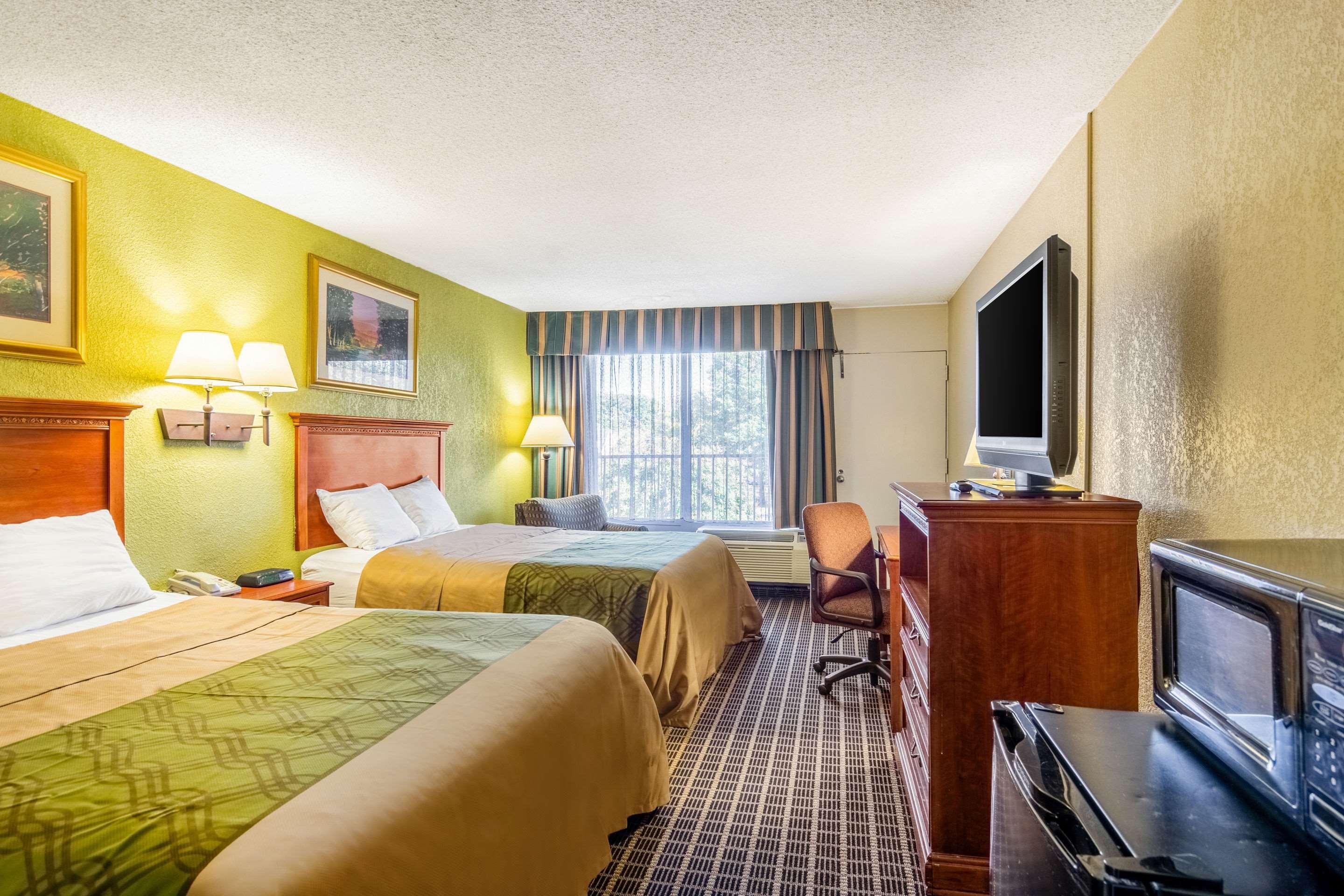 Rodeway Inn Central Richmond Exteriör bild
