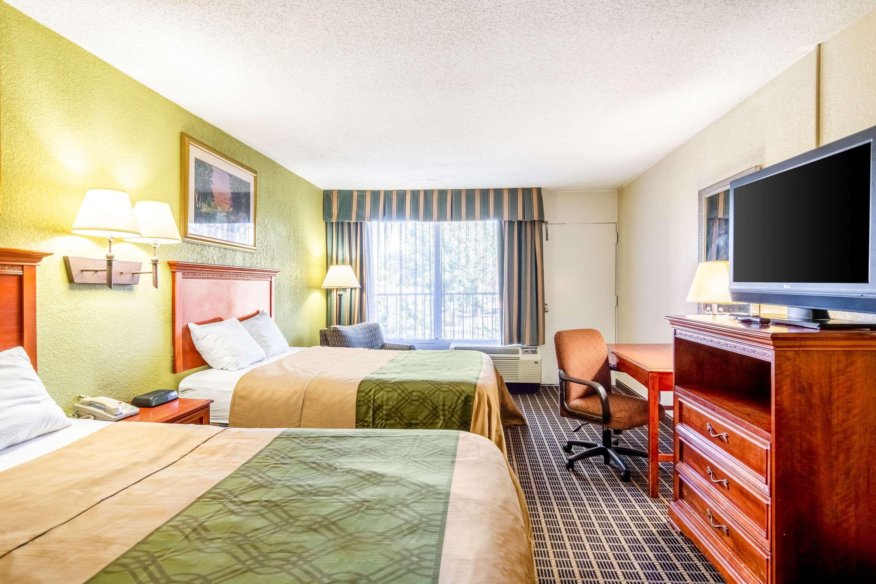 Rodeway Inn Central Richmond Exteriör bild